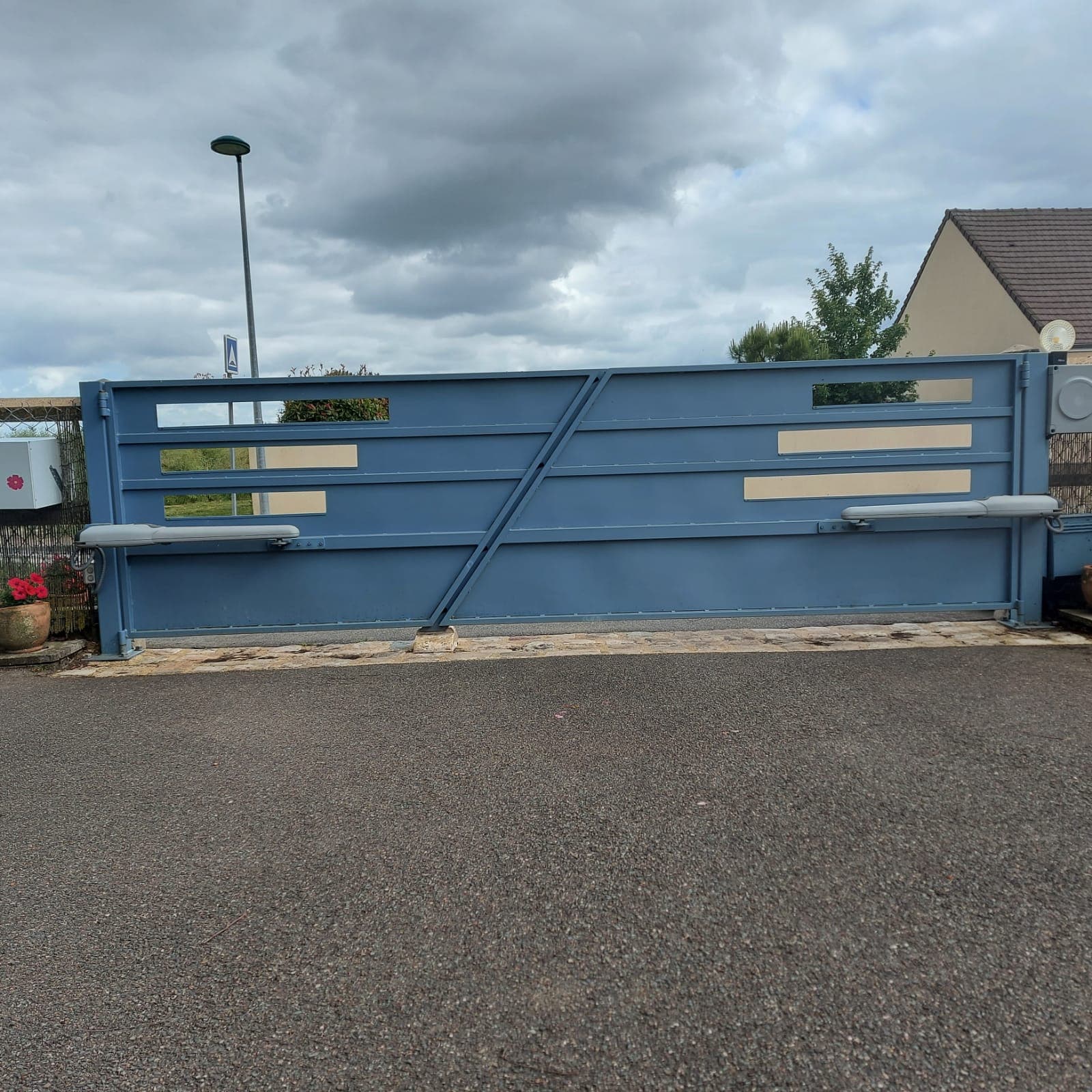 AUTOMATISME PORTAIL BATTANT